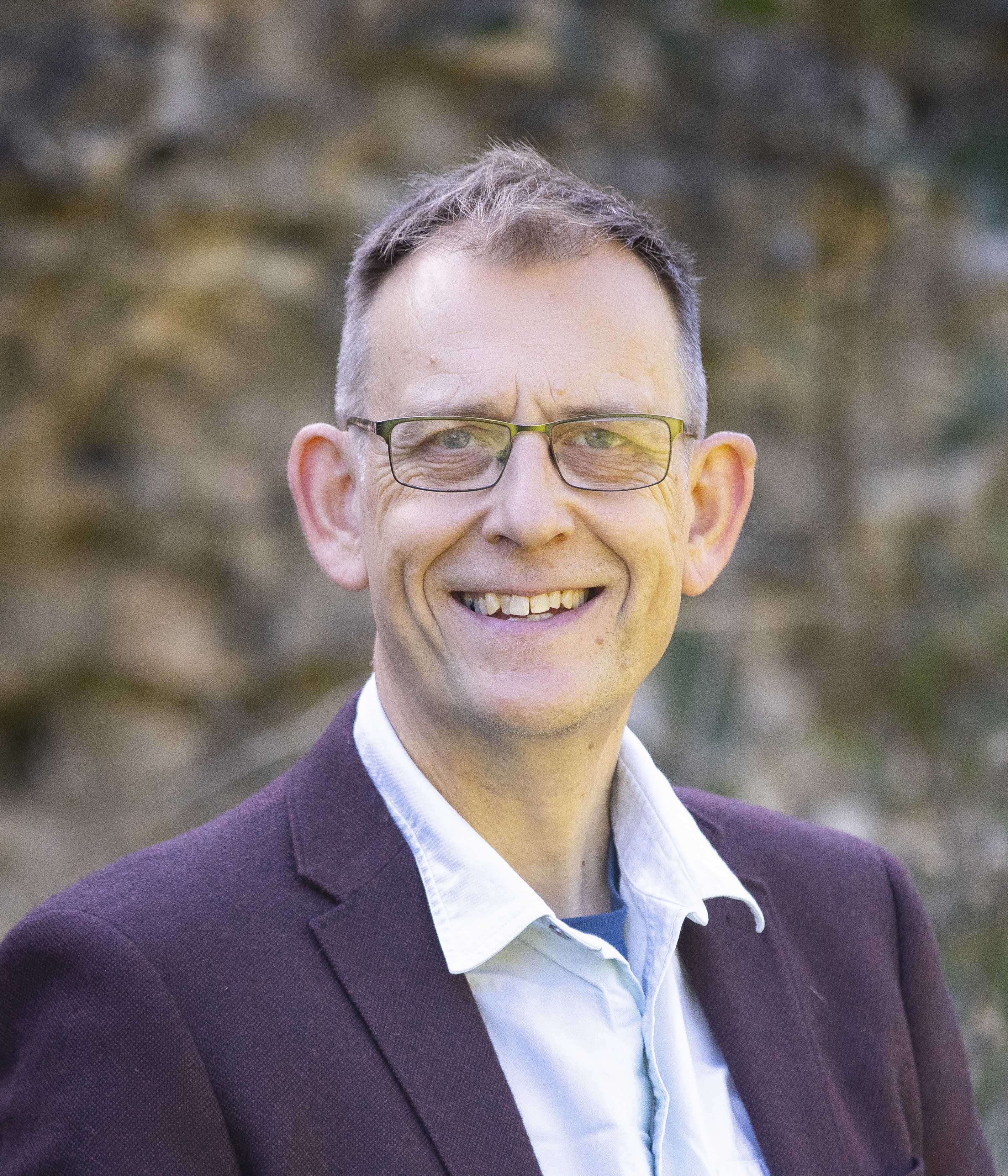 Photo of Stephen Thompson
